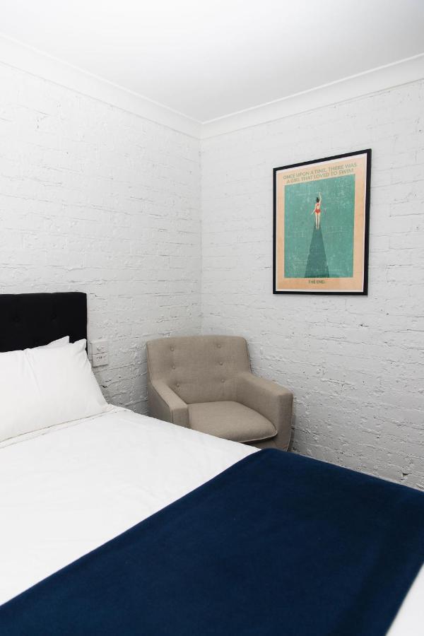 Lakeview Motel 3*