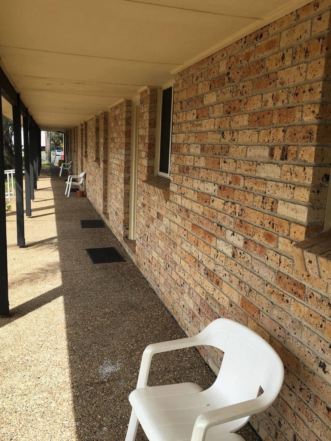 Lakeview Motel